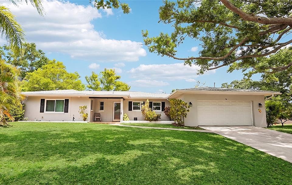 1st image of 992 HILLWOOD DRIVE