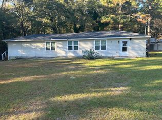 2704 Lizzie Creek Rd, Summerton, SC 29148