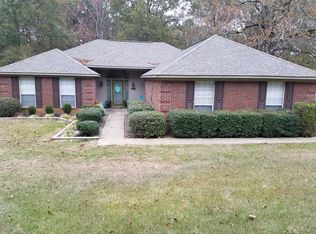 106 C White Ln, Tupelo, MS 38801