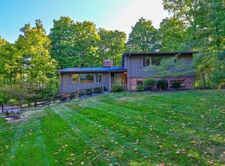 7390 Drake Rd, Cincinnati, OH 45243