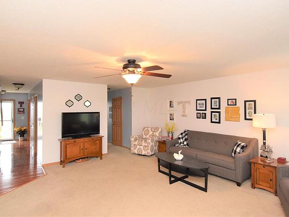 4th image of 2500 Acorn Ct