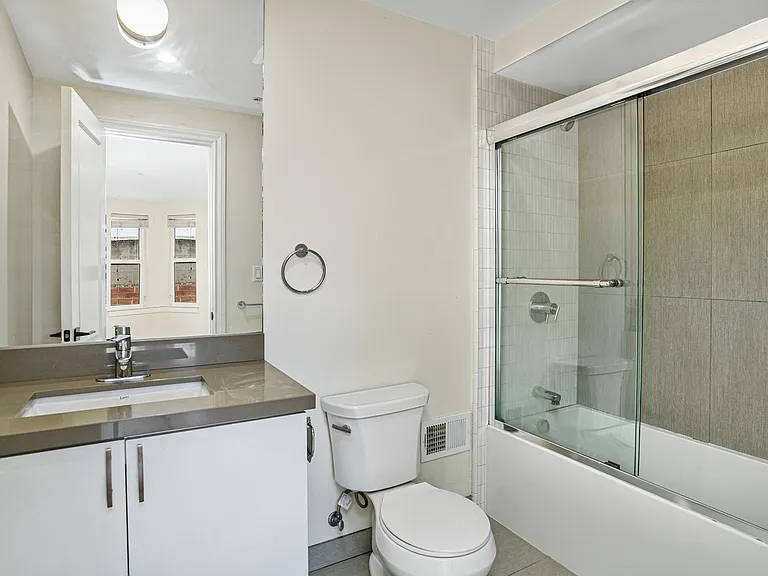 639A Natoma St — Photo 13