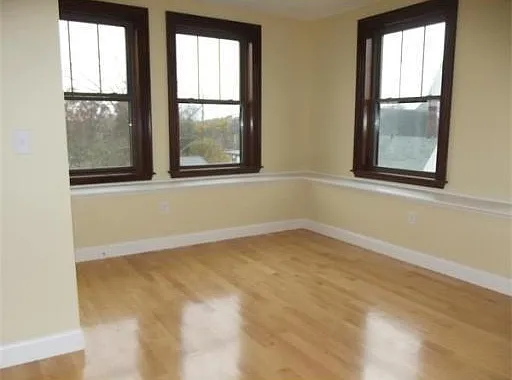 Moore Street Apartments — Photo 4