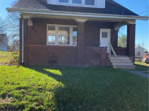 2124 3rd St SE, Canton, OH 44707