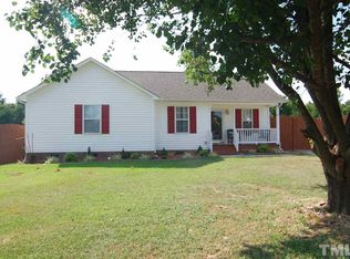 128 Yellow Stone Ln, Smithfield, NC 27577
