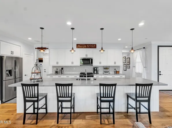 221 Morro Way Unit 1, Simi Valley, CA 93065