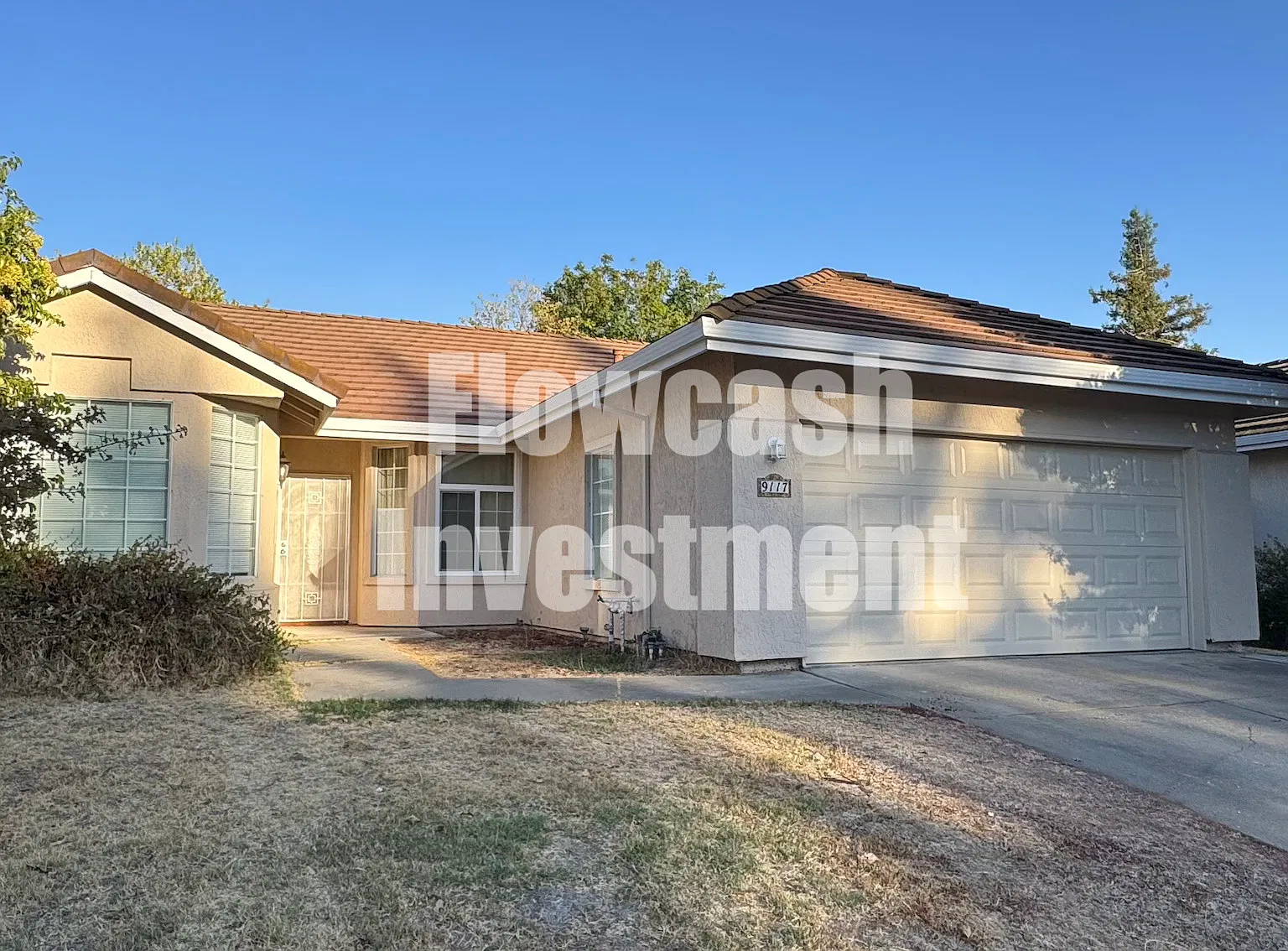 3 bed, 1471 sqft, $2,420 — Photo 2