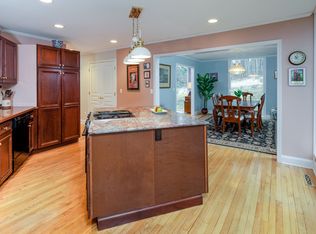 18 Guinea Hollow Road, Tewksbury Twp, NJ 07830