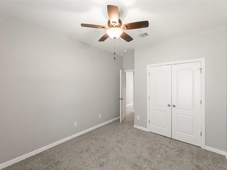 1004 Water Garden Cir — Photo 20