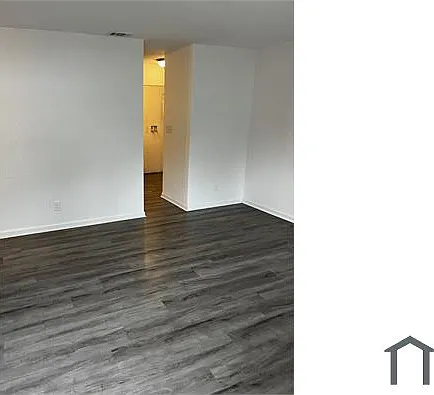 3348 Kings Park Cir — Photo 3