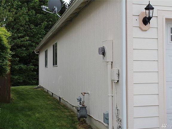 4th image of 13526 67th Ave E