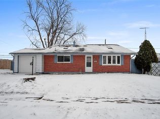 302 Deerfield Dr, New Carlisle, OH