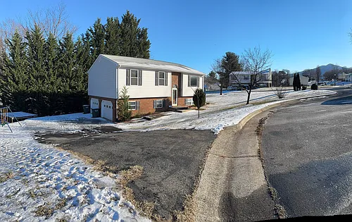 1704 Brad Ct Photo 1