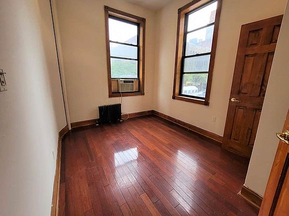 3rd image of 145 E 17th St APT A1