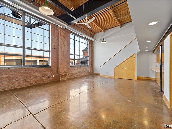 5th image of 3434 Russell St Suite 304