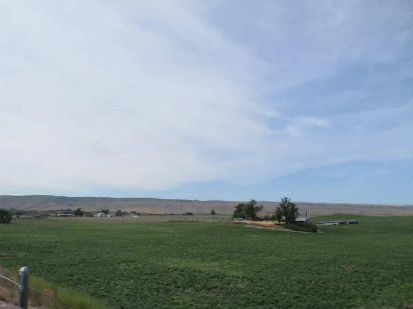 699 Cummins Rd, Touchet, WA 99360