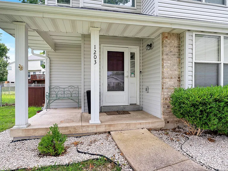 1203 Ashford Place Dr — Photo 31