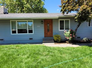 3245 Hanley Rd, Central Pt, OR 97502