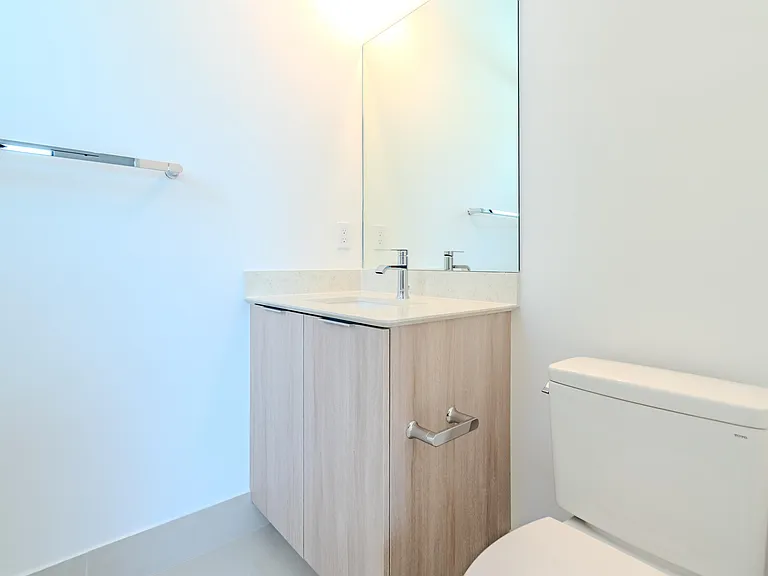 1427 SW 23rd St — Photo 37