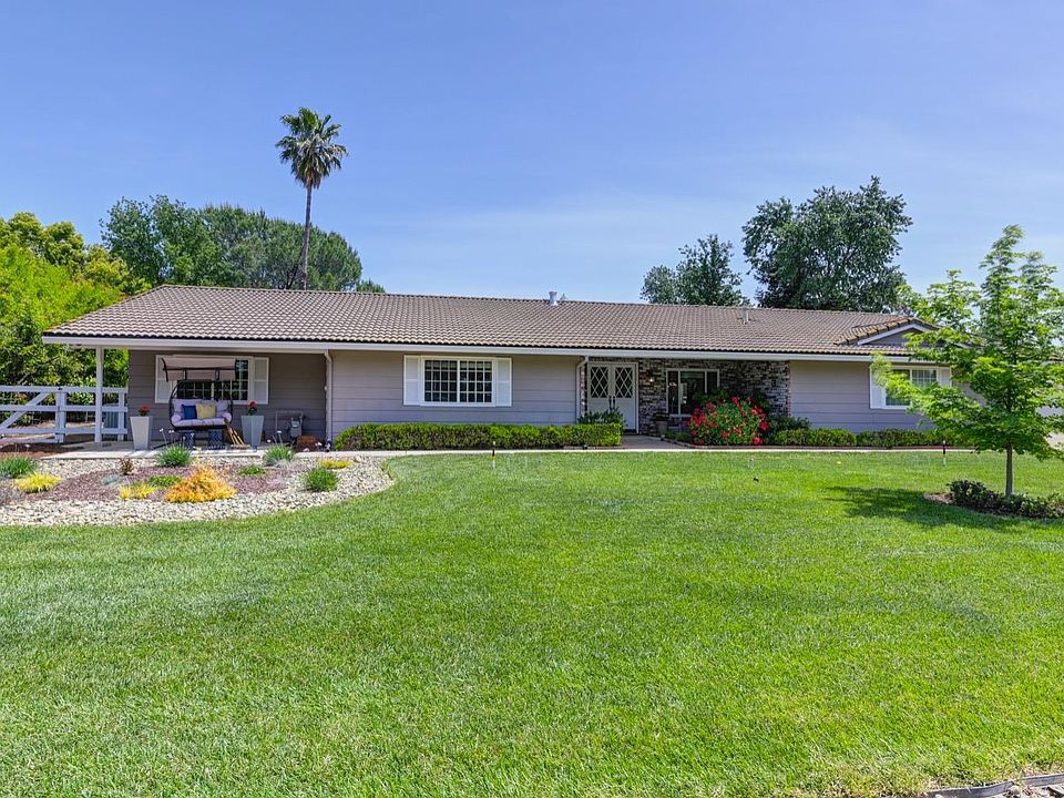1st image of 8232 Olivine Ave