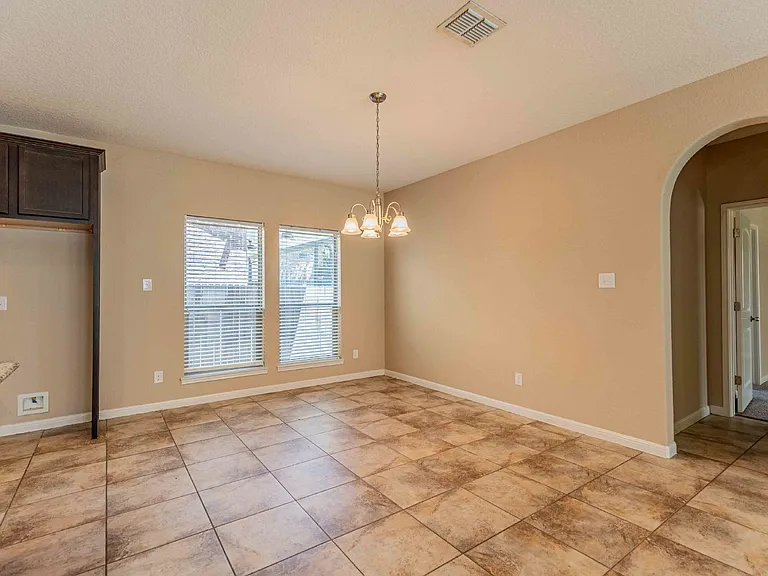 8730 Poppy Hls — Photo 14
