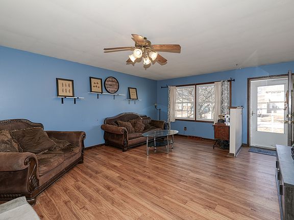 4th image of 781 Sherwood Ave