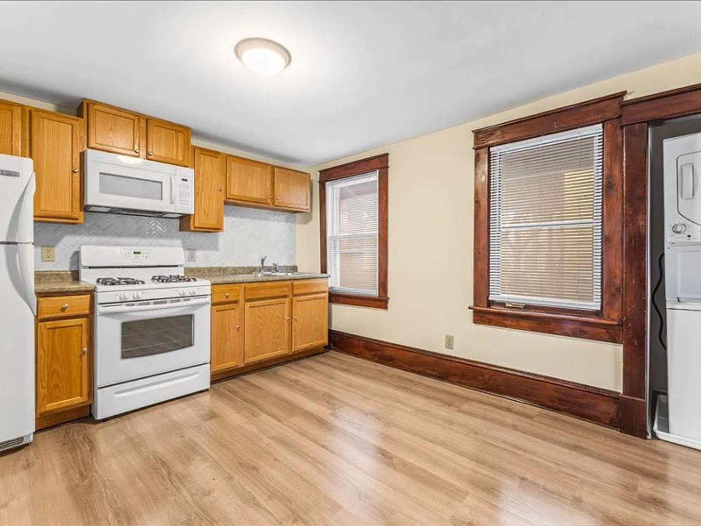 135 North Champlain St — Photo 3