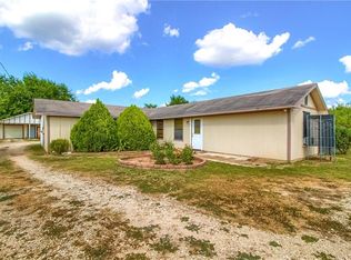 117 S Westbrook Ln, Elgin, TX 78621