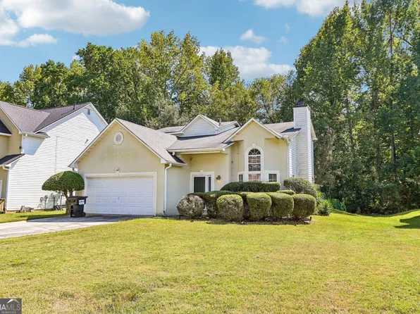 1117 W Shore Dr, Riverdale, GA 30296