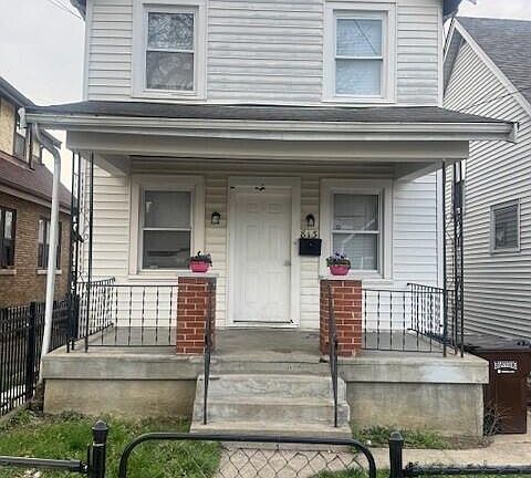2nd image of 813 5th Ave