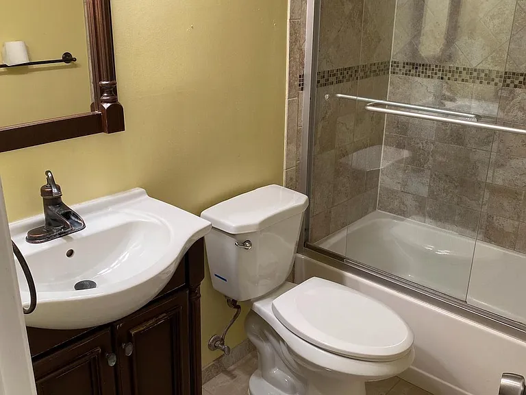 5800 Cove Landing Rd #201 — Photo 11