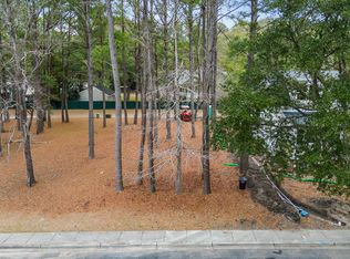 9136 E Lake Rd, Calabash, NC 28467