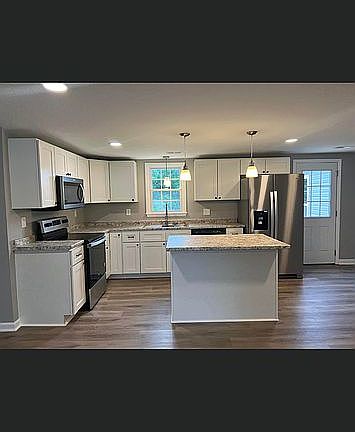3rd image of 3104 Taxahaw Rd