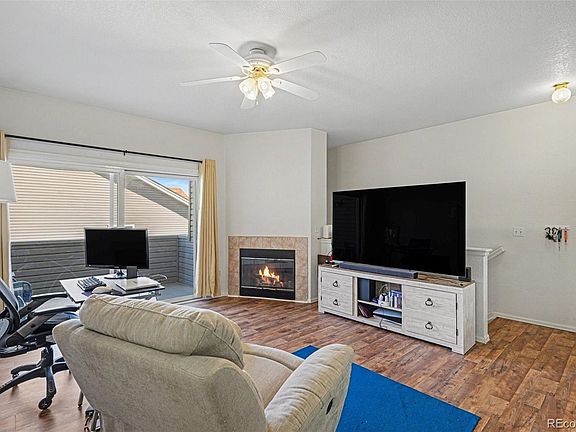 3rd image of 912 S Yampa Street #208