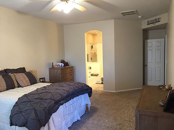 Master Bedroom3