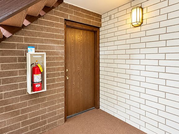 3rd image of 1239 Chalet Rd APT 101