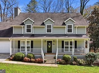 4922 Willow Creek Dr, Woodstock, GA 30188