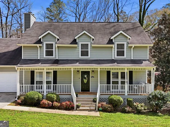 4922 Willow Creek Dr, Woodstock, GA 30188