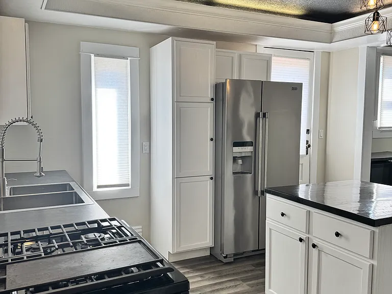 315 Jackson St — Photo 18