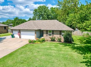 408 Primrose Ln, Monett, MO 65708