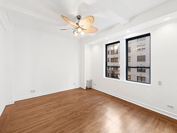 4th image of 120 W 58th St APT 5A