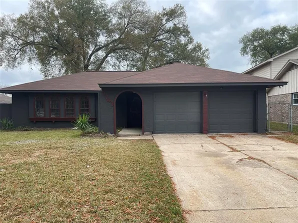 9743 Hillis St, Houston, TX 77078