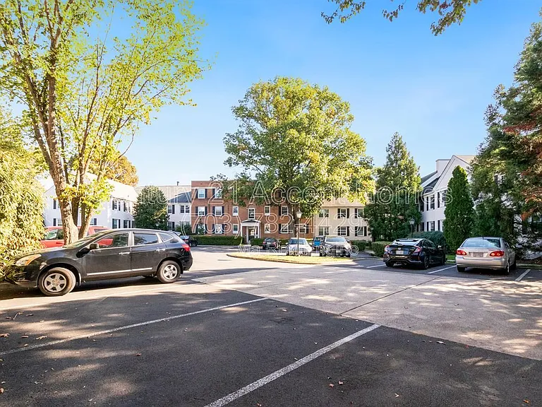 1303 S Walter Reed Dr #201 — Photo 34