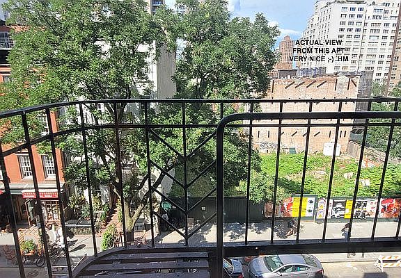 5th image of 352 E 85th St APT 4C