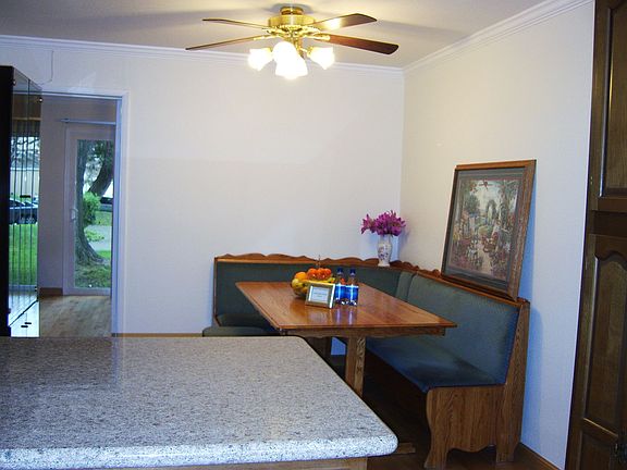 4th image of 6111 Castleknoll Dr