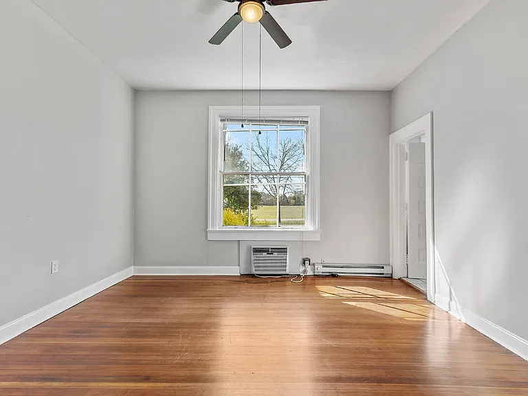 103 Barnhardt Cir #8 — Photo 15
