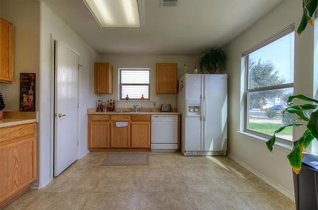 8608 Claude Ct — Photo 12