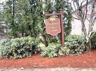 50 Danbury Dr APT 4, Methuen, MA 01844