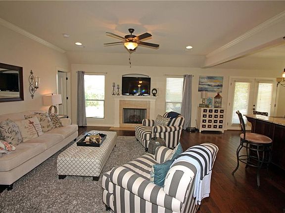 3rd image of 4314 W Murfield Dr