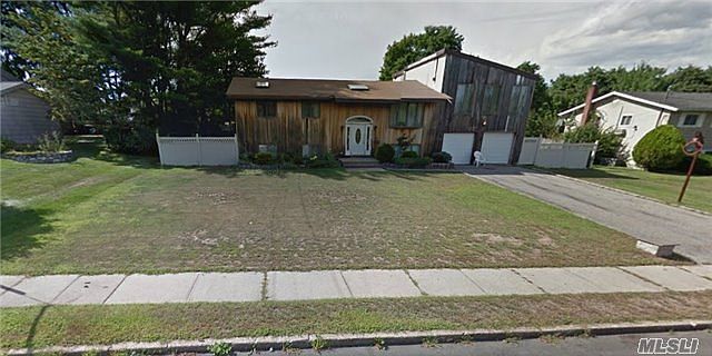 1st image of 14 Foxwood Dr